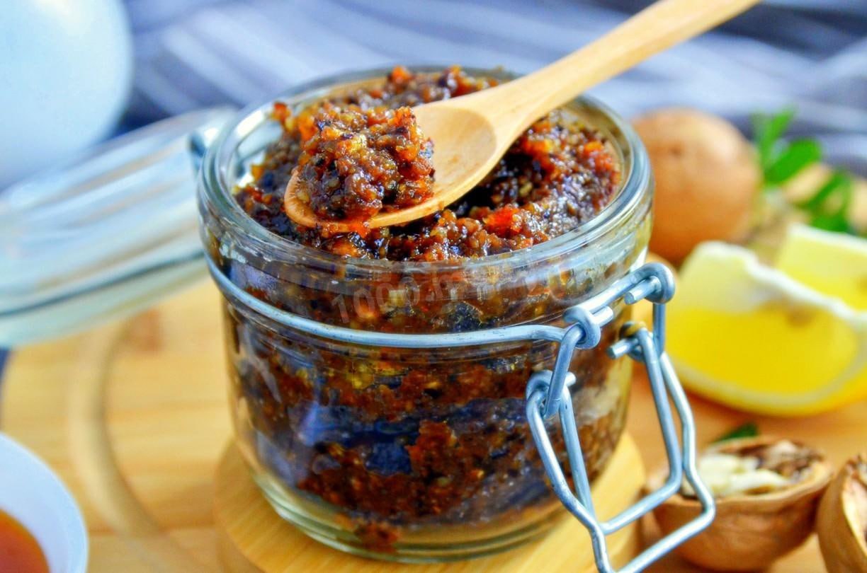 Tisztítsuk meg szervezetünket a sótól mazsolával és mézzel